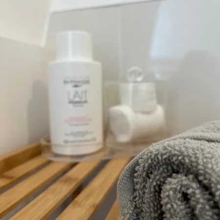 La Jacuzz'home Apartment *